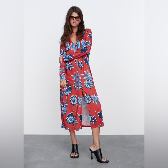 Sold - Picture 3 of 7